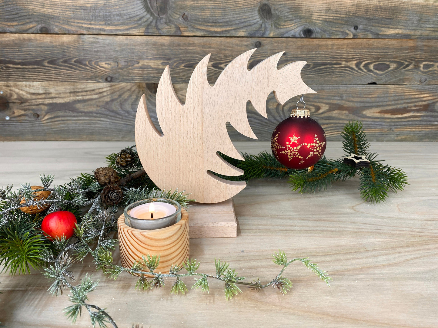 gebogener Tannenbaum für eine Kugel, Stern etc. - Christbaum - Weihnachtsdeko Hergestellt in Bayern