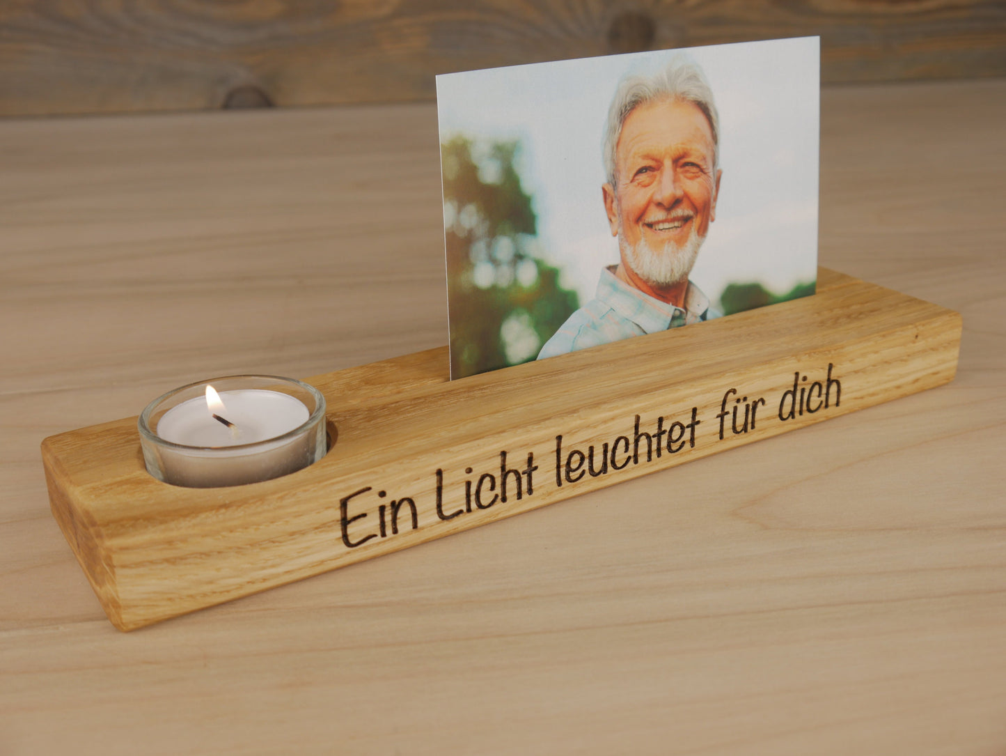 personalisierte Fotoleiste, mit Teelichthalter, zum Gedenken und Erinnern, Trauergeschenk, massives Eichenholz, ein individuelles Andenken
