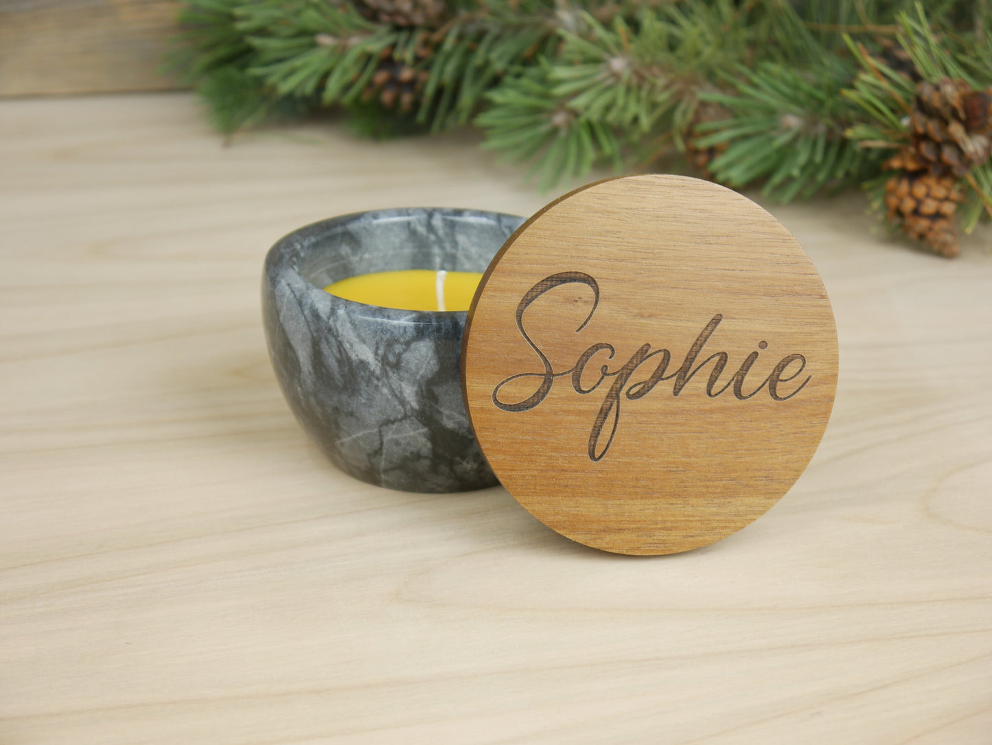 personalisierte Kerze in Marmorschale, Geschenk zu Weihnachten, Geburtstag, Valentinstag, Duftkerze, Bienenwachs