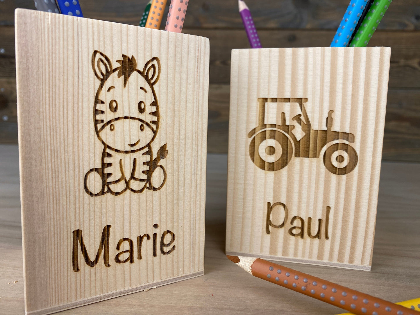 Stiftebox personalisiert aus Holz, Wunschmotiv und Name, Stiftehalter, Geschenk, für Einschulung, Kinder, Geburtstag