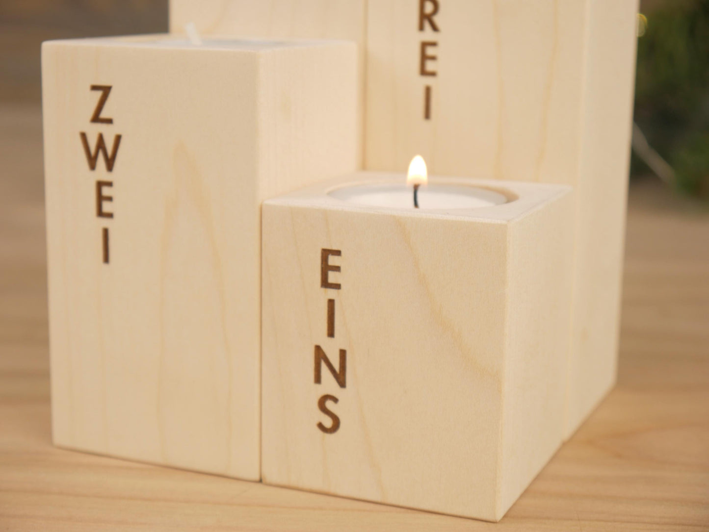 schlichter Adventskranz aus Ahorn | 4er Set inkl. Teelichter | Adventskalender | Geschenkidee, Deko aus Holz | Kerzenständer | Kerzenhalter