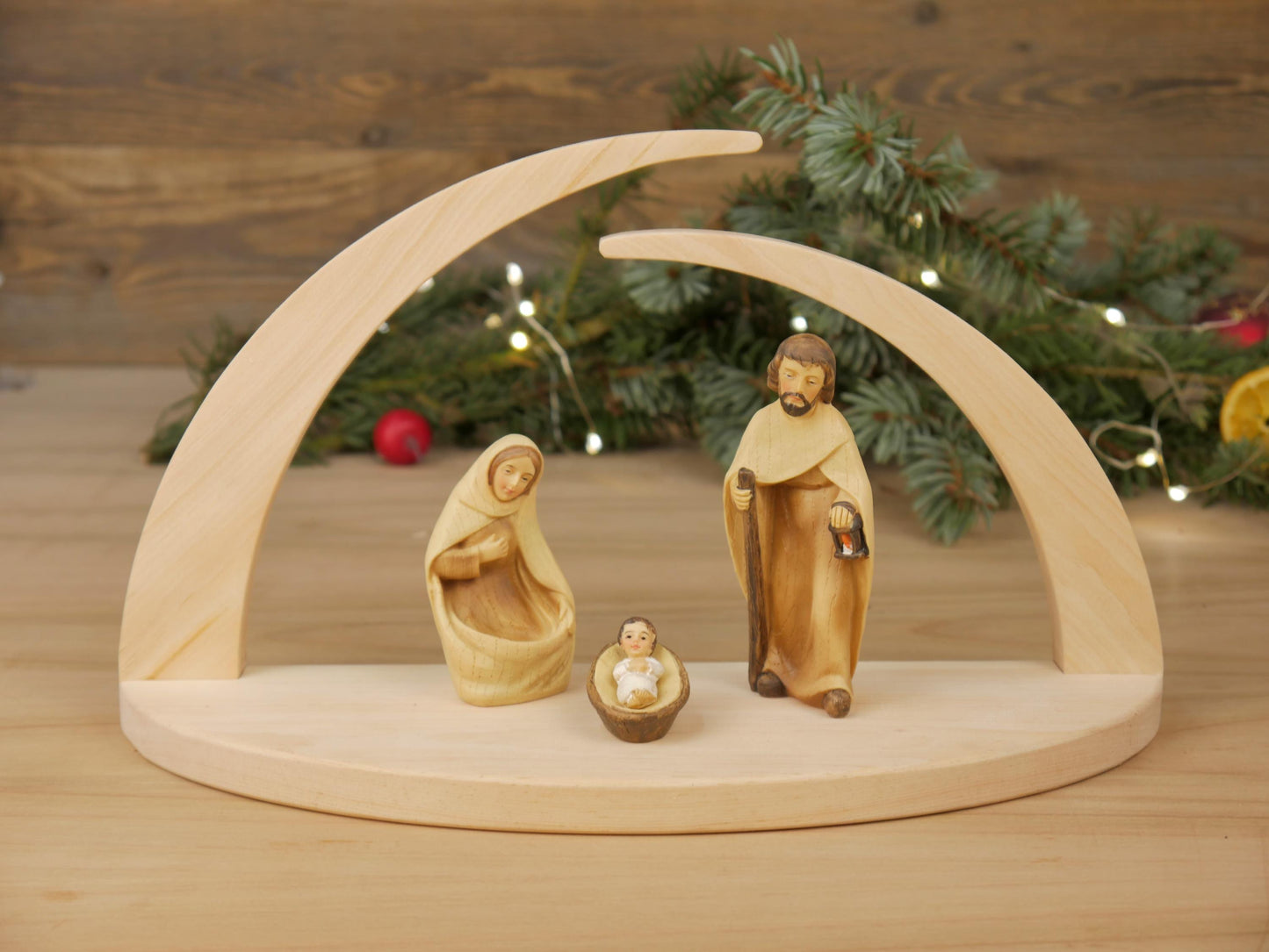 moderne Weihnachtskrippe aus Holz | Krippe für Weihnachten | Ideal als Geschenk | mit Heiliger Familie