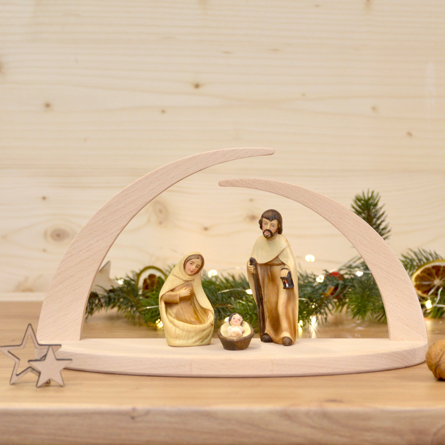 Zeitlose Weihnachtskrippe aus Buche