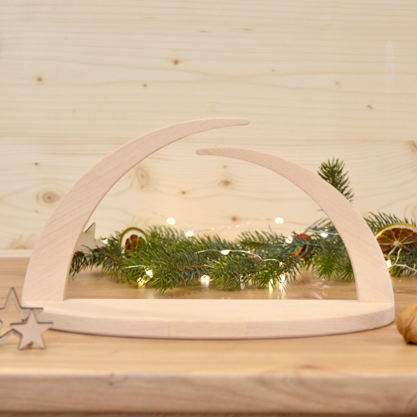 Zeitlose Weihnachtskrippe aus Buche