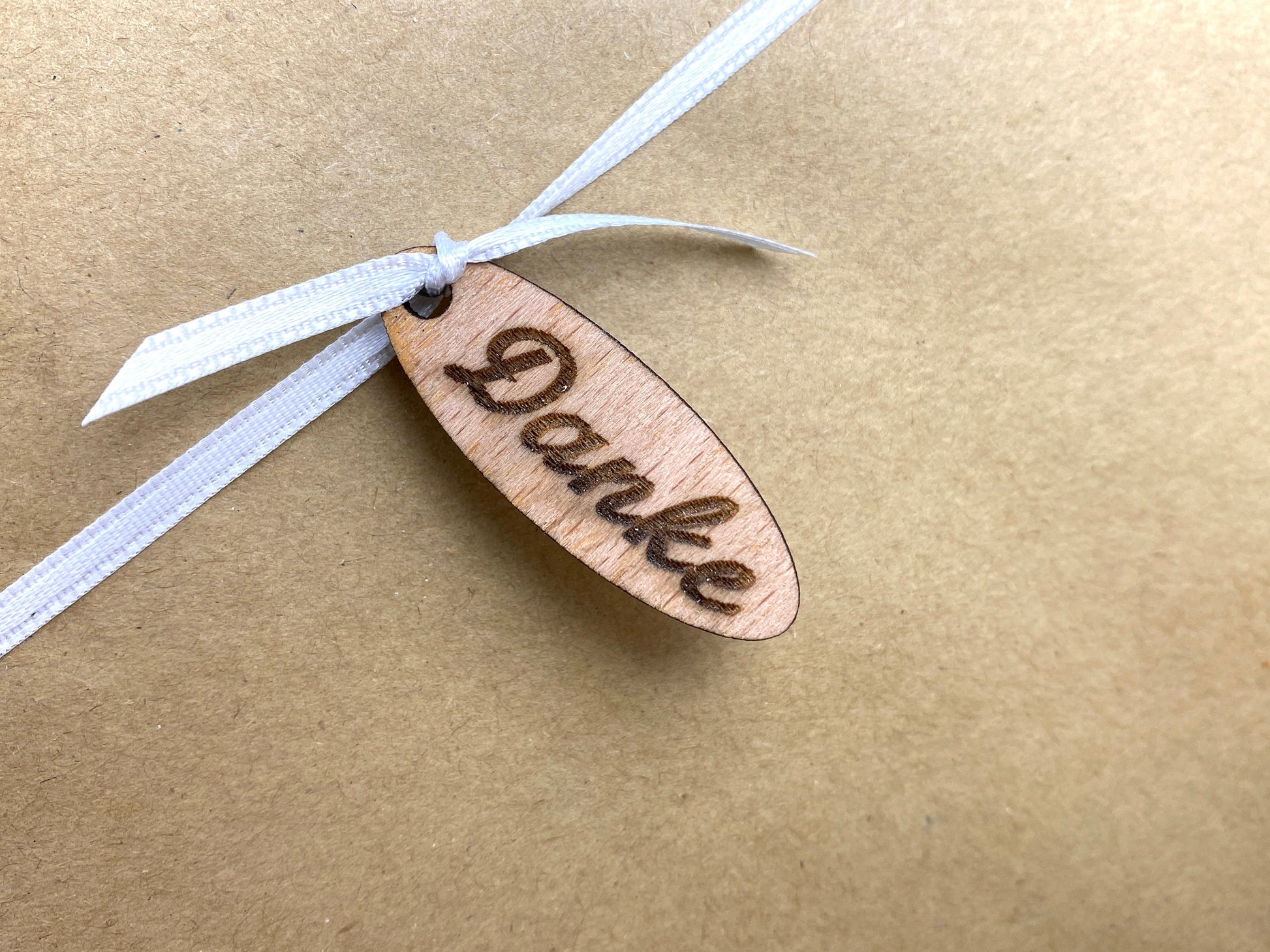 5er Set Geschenkanhänger, Holz Anhänger für Geschenke, Danke, Anhänger, für Weihnachten, Geburtstage, etc.