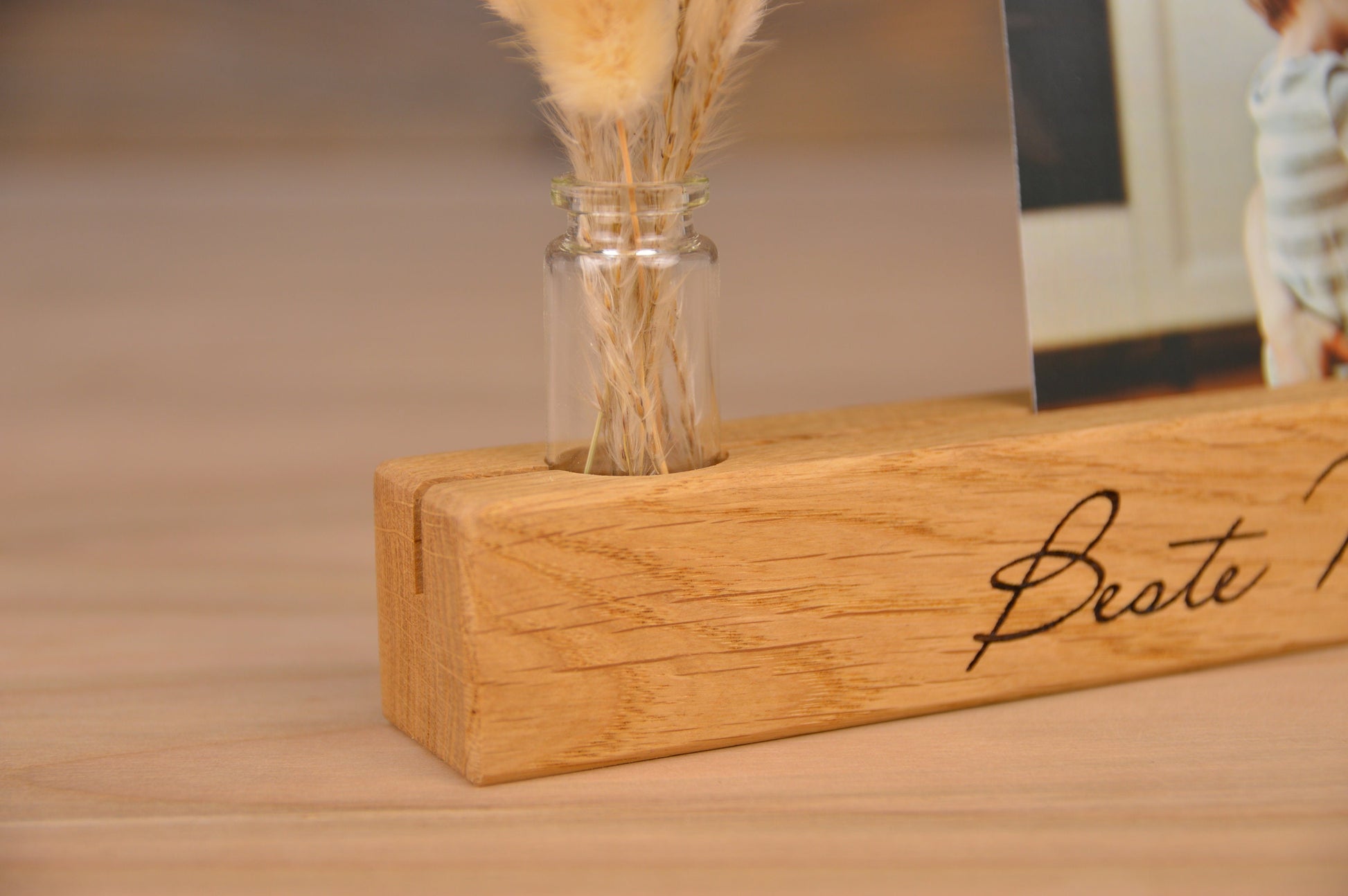 personalisierte Fotoleiste - aus Eichenholz mit Vase, Bilderleiste, Geschenk zum Muttertag, Mama, Mutter