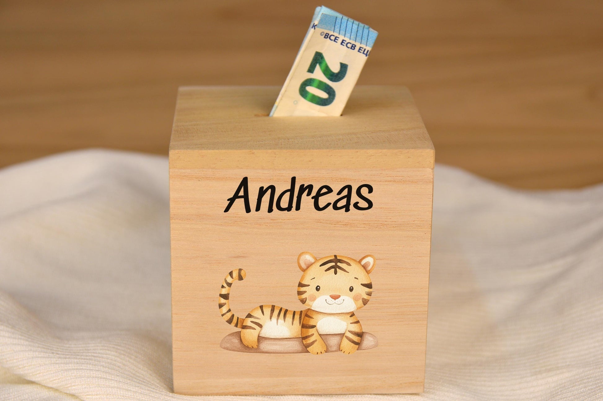 Spardose mit Namen, personalisierte Tiermotive Safari, Geschenk für Kinder, Babygeschenk, Geschenk Geburtstag, Taufe, Geburt, Namen